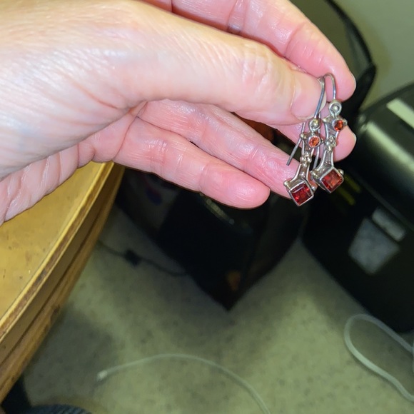 Stunning Vintage Ruby & Silver Earrings! - Picture 5 of 8